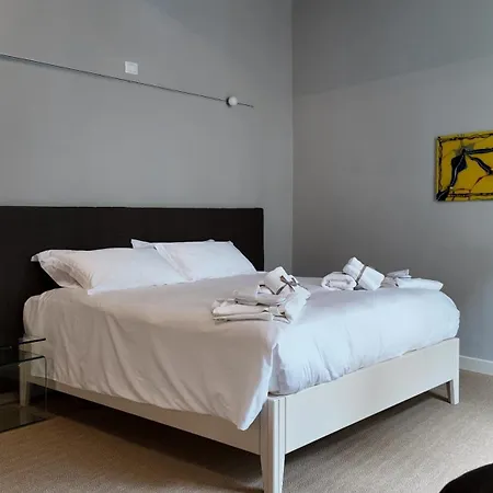 Amelie D'orta Omegna